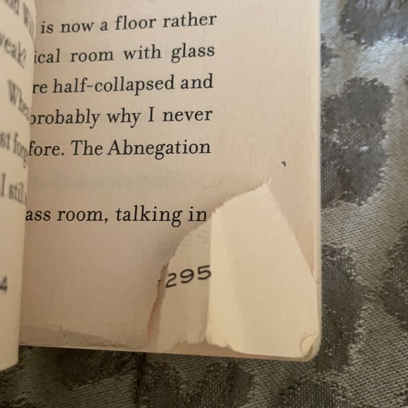 📣$5 Holla…Bundle 4+more $5 hollas and I’ll add $5.95 shipping before checkout. - Picture 6 of 9